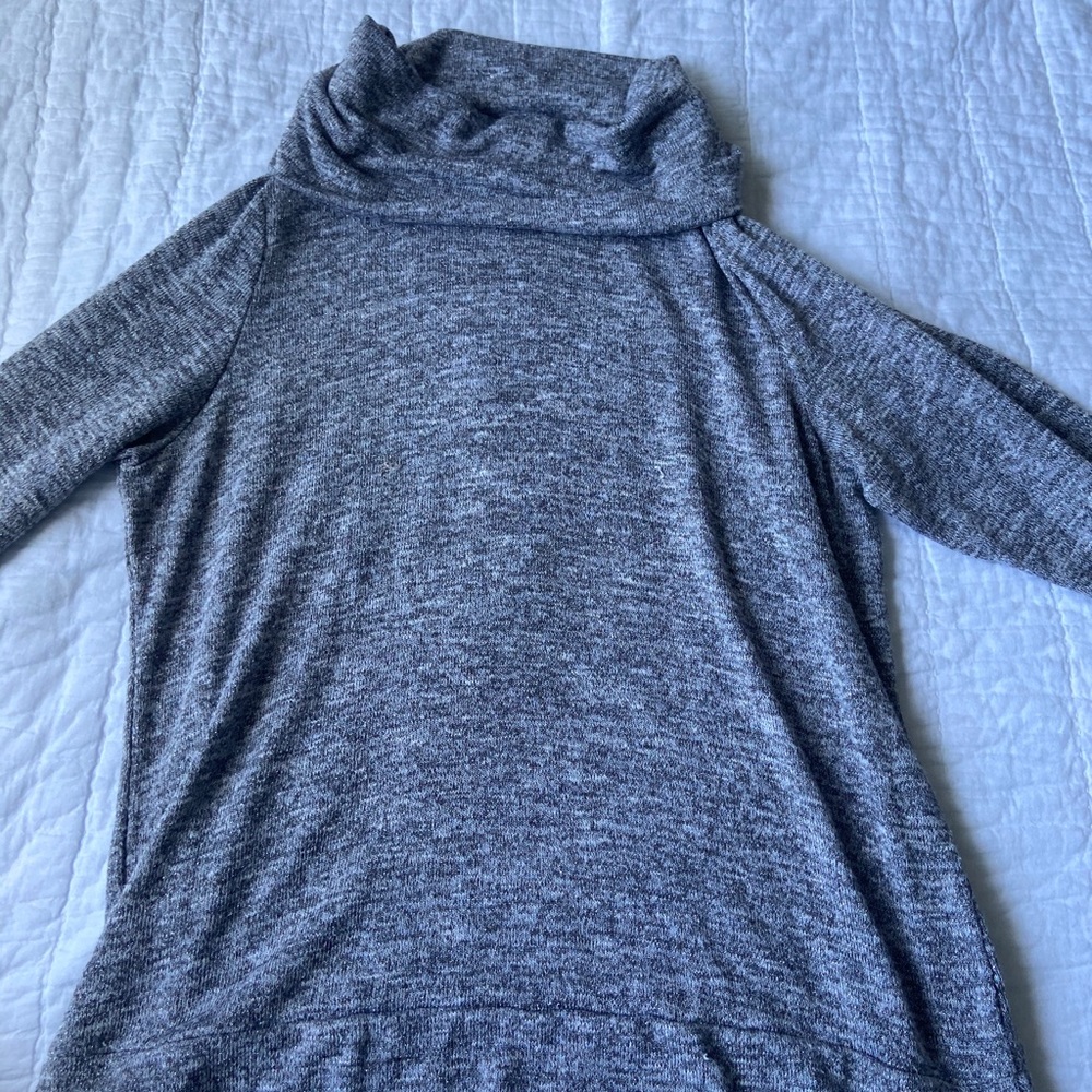 grey sweater
